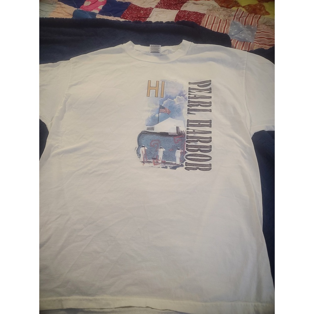 Fruit of the Loom Pearl Harbor Hawaii T-Shirt XL White Cotton USS Arizona HI